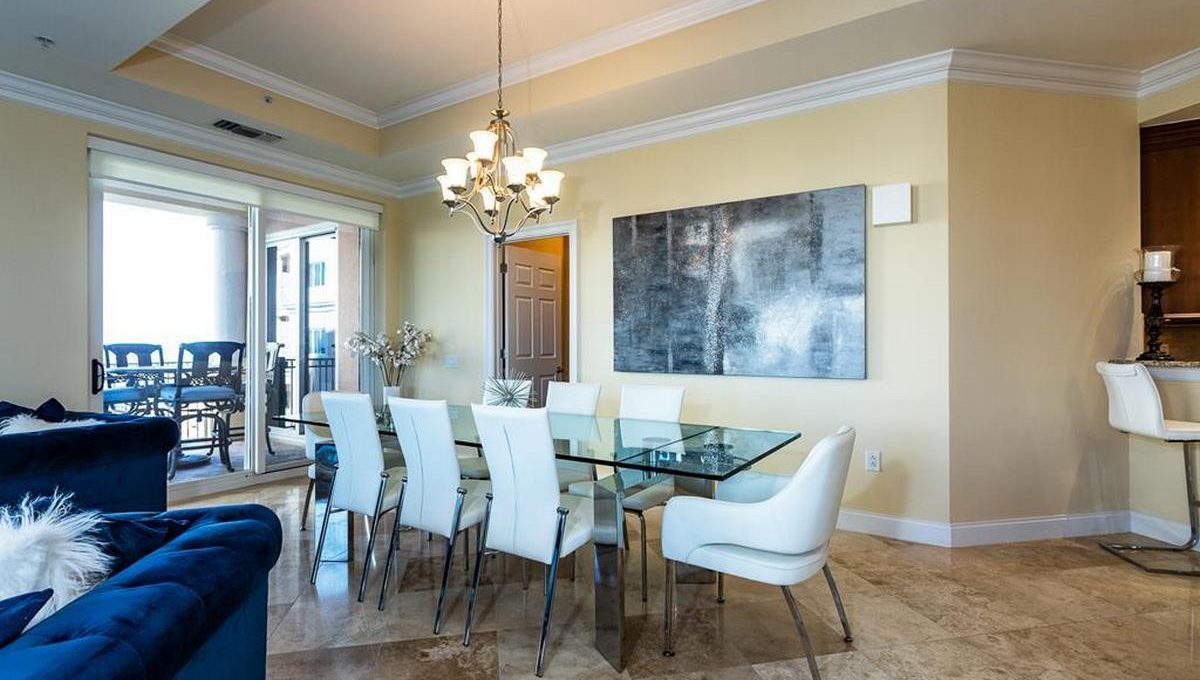 200 Ocean Crest Dr 345 006