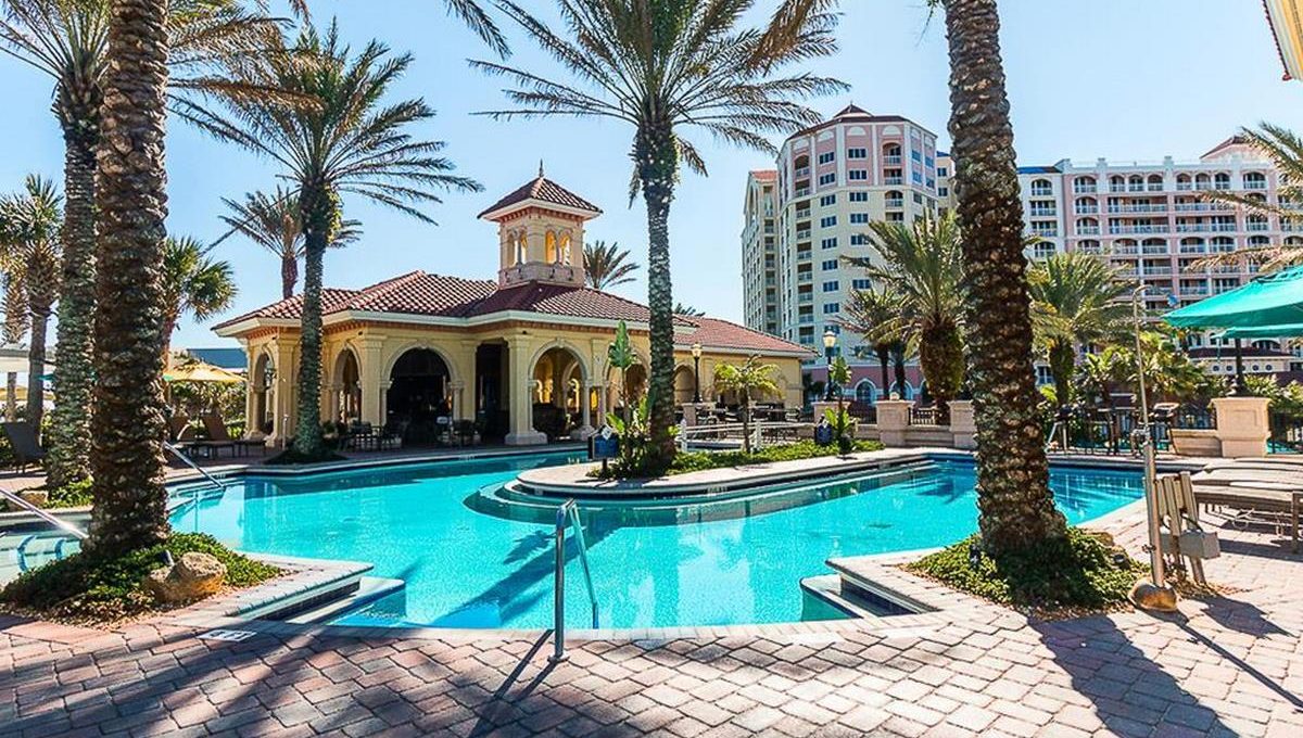 200 Ocean Crest Dr 345 025