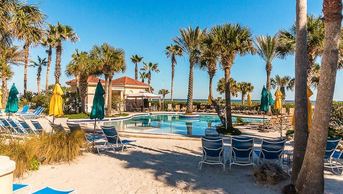 200 Ocean Crest Dr 345 026